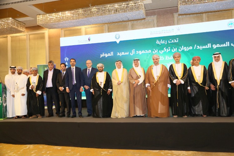 المشاركين بمشاركة عمانية وعربية انطلاق مؤتمر المدن العربية المستدامة ٢٠٢٢م بمحافظة ظفار