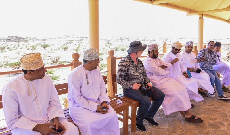 محمية-دوكة-1 رئيس بلدية ظفار يلتقي بمراسلي وكالات الأنباء العربية والأجنبية بسلطنة عمان