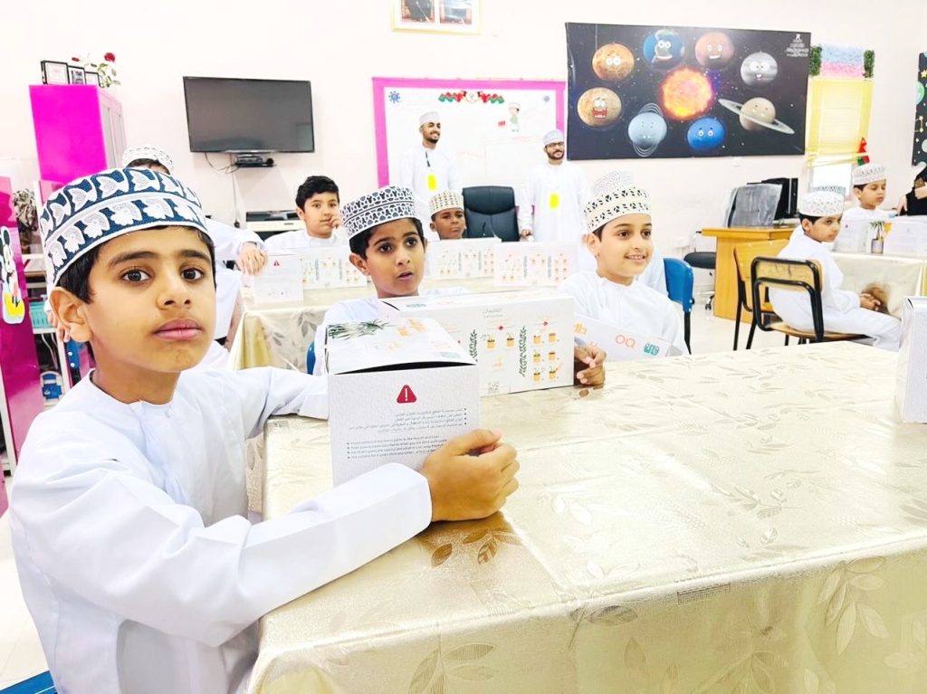 البرنامج-10--1024x767 تنفيذ البرنامج التدريبي" طلع نضيد لاستدامة البساط  الأخضر في عمان" لطلبة مدارس تعليمية ظفار  