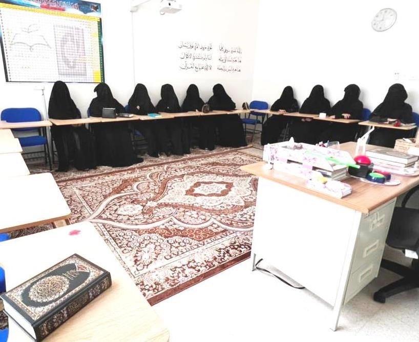 زيارة-تعليمية-2 الاطلاع على سير العمل بمدرسة الفاروق لتعليم القرآن الكريم بمحافظة ظفار￼