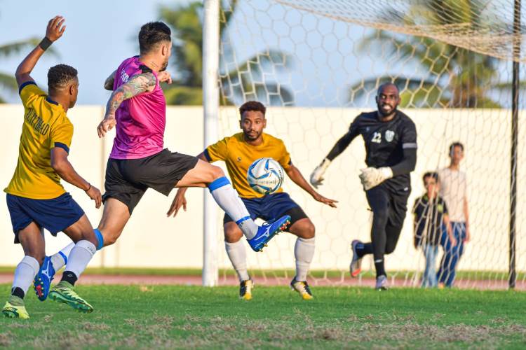 مباريات-3 اليوم ثلاث مباريات في انطلاق الجولة الخامسة من دوري عمانتل