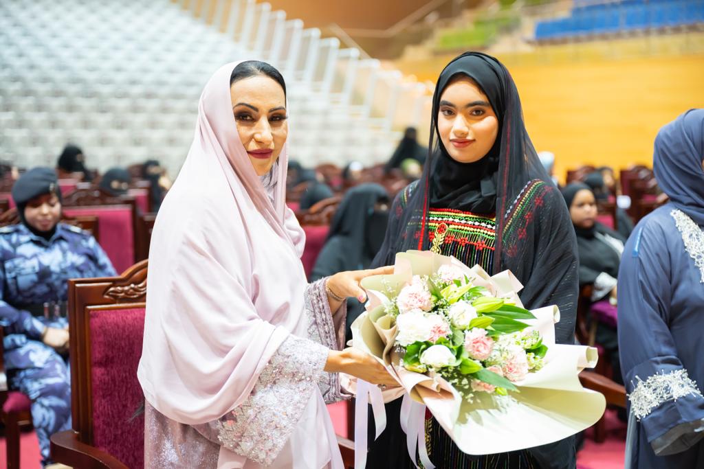 نون-النسوة المديرية العامة للثقافة والرياضية والشباب بمحافظة ظفار تحتفي بيوم المرأة العمانية