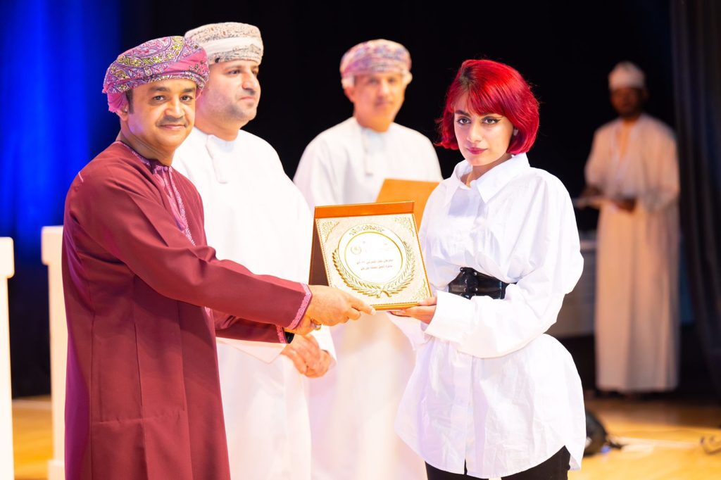 اروي-السنيدية-1024x682 فرقة طاقة الاهلية المسرحية تحصد جائزة افضل عرض متكامل ( جائزة بلدية ظفار )  في ختام مهرجان ظفار المسرحي 2020