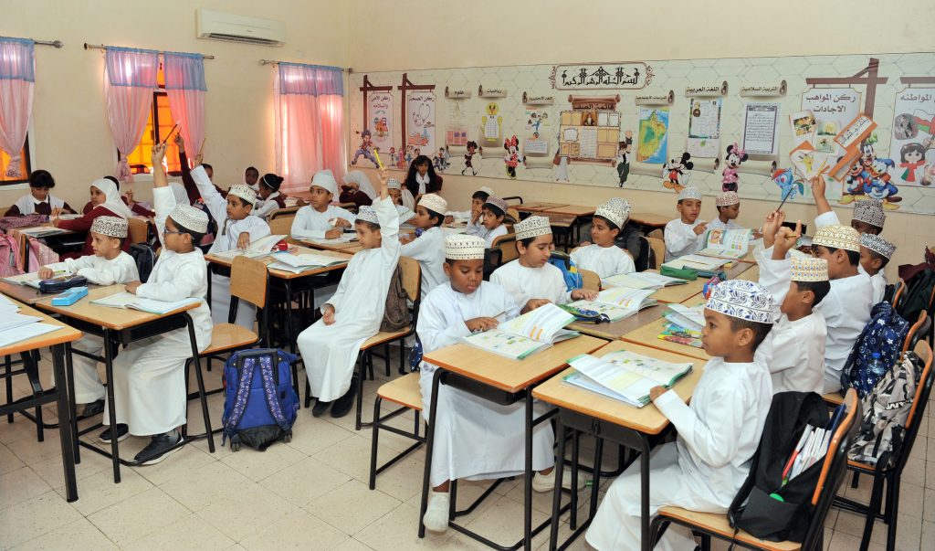تعليمية-ظفار-1-1024x603 رؤية عمان 2040م شملت كل متطلبات المنظومة التعليمية بمحافظة ظفار