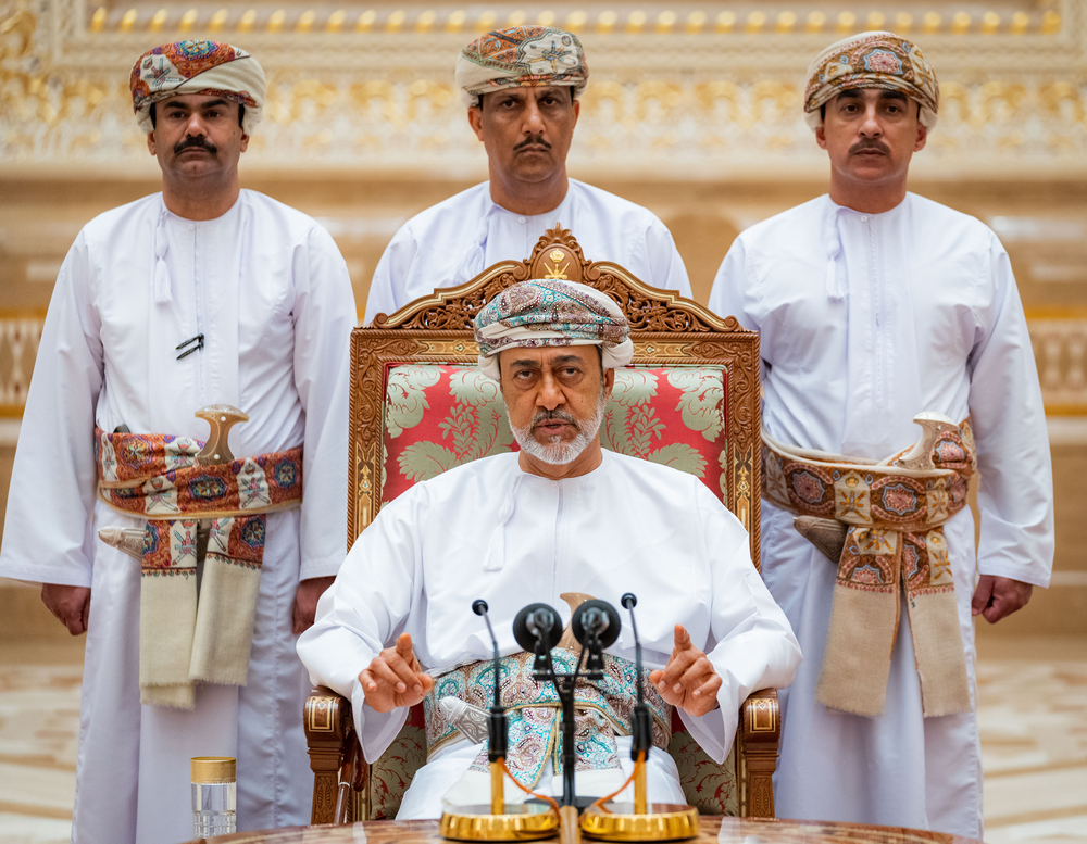 جلالة-السلطان سلطنة عمان تحتفل بعد غدا بالعيد الوطني الـ ￼￼￼￼52￼￼￼￼ المجيد