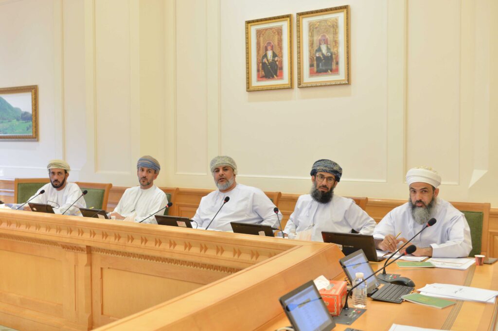 لجنة-الشباب-٢-1024x681 ￼￼￼￼"شبابية" الشورى تناقش مشروع قانون العمل ￼