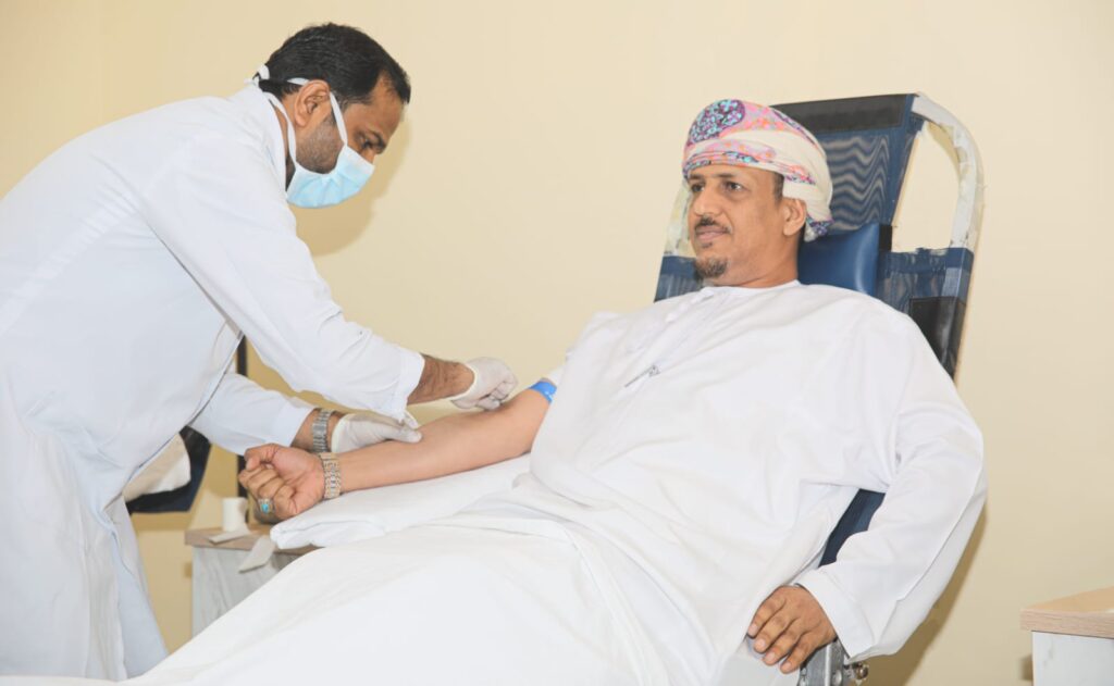 التبرع-بالدم-6-1024x631 حملة للتبرع بالدم لموظفي بلدية ظفار