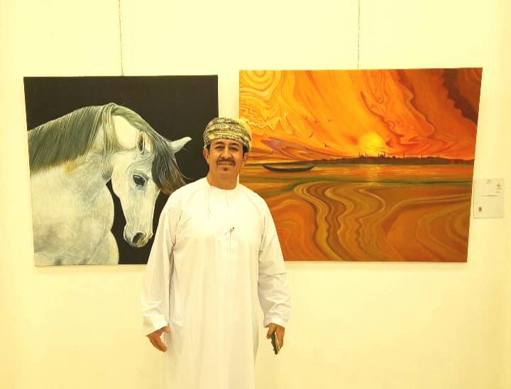 الساجواني-1-1 الفنان منير الساجواني سفر مع ذاكرة الفن التشكيلي في سلطنة عمان