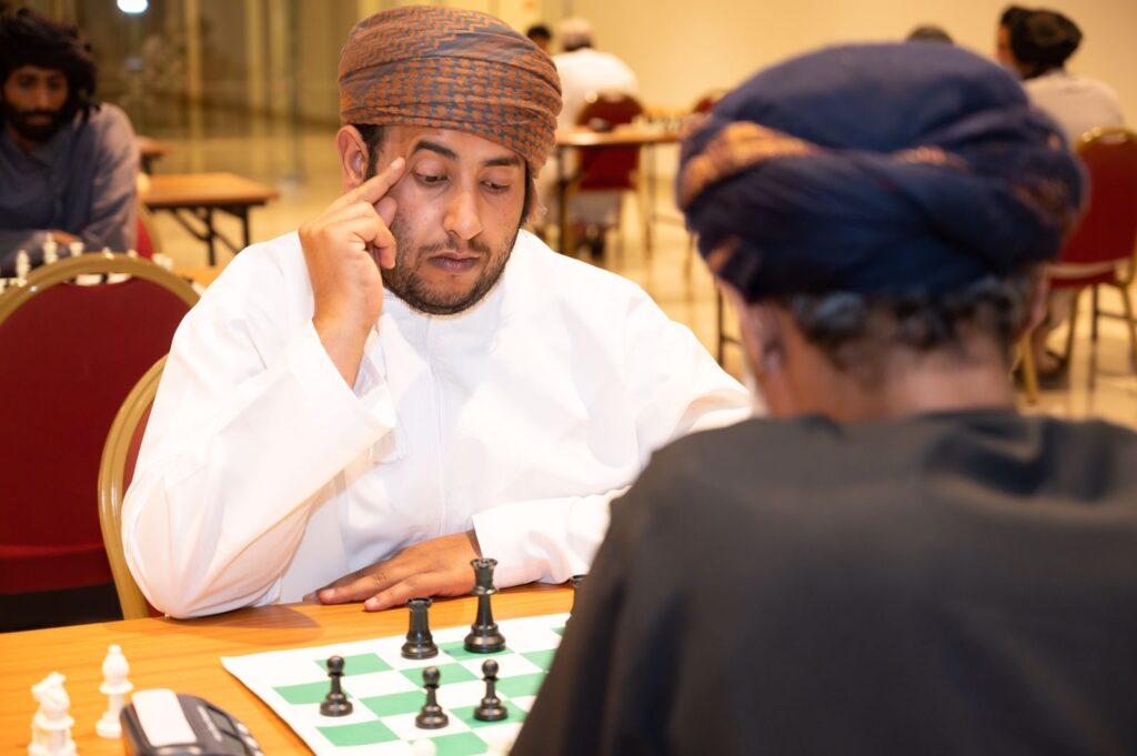 بطولة-الشطرنج-4-1024x681 بمشاركة كبيرة انطلاق بطولة ظفار الرمضانية للشطرنج بمحافظة ظفار