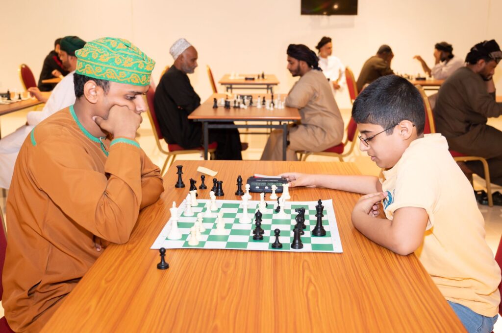 بطولة-الشطرنج-6-1024x681 بمشاركة كبيرة انطلاق بطولة ظفار الرمضانية للشطرنج بمحافظة ظفار