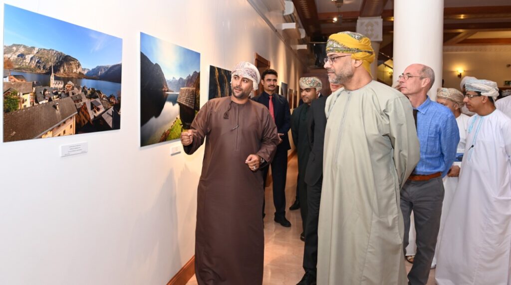 التصوير-الضوئي-1-1024x571 افتتاح معرض التصوير الضوئي بين سلطنة عمان والنمسا