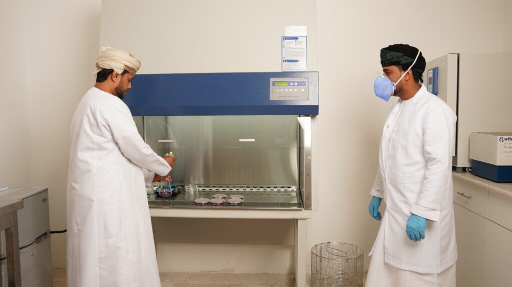 مختبرات-ظفار-1-1024x575 مختبرات ظفار (( احدى المؤسسات المتخصصة في سلامة وجودة الغذاء ))