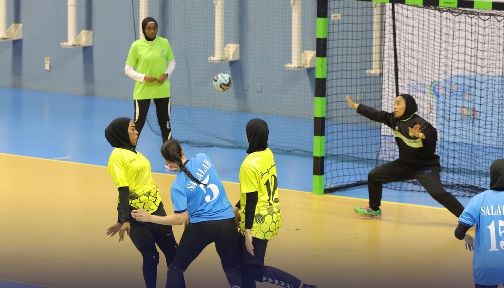 العاب-المرأة نادي صلالة يحصد كؤوس دورة الألعاب الرياضية للمرأة العمانية في نسختها الأولى