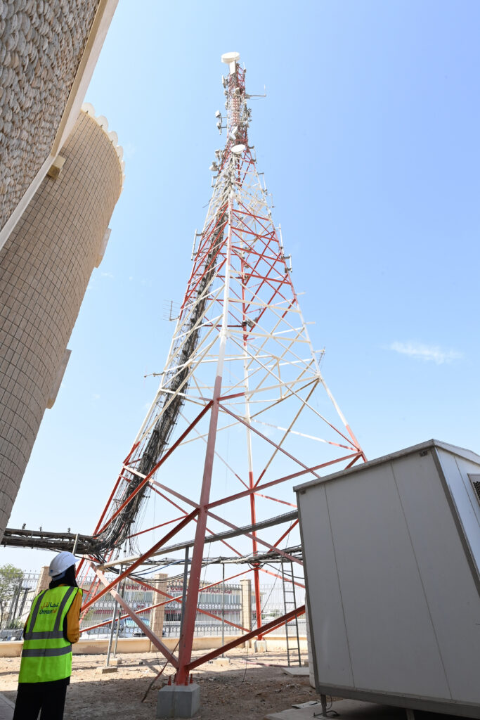 تل-1-683x1024 موظفات عمانتل يحققن شغفهن ويساهمن في النهوض بقطاع الاتصالات