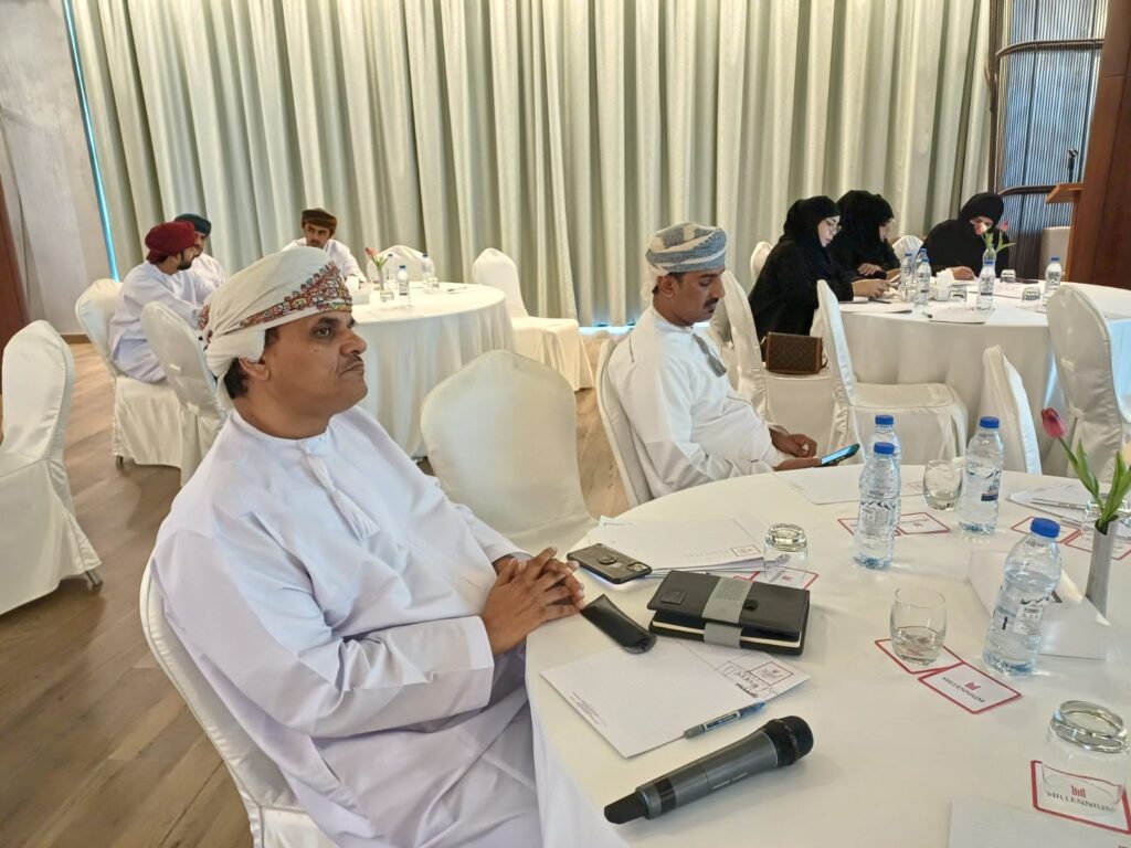 البرنامج-التدريبي-3-1024x768 البرنامج التدريبي تنمية المهارات الادارية الحديثة لمواكبة رؤية عمان 2040 بصلالة