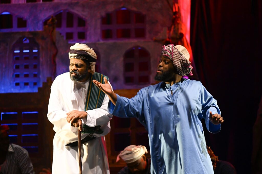 سلمى-3-1024x682 مسرحية ( سلمى ) تبحر بالجمهور من ميناء مرباط الي مهرجان ظفار المسرحي الثاني