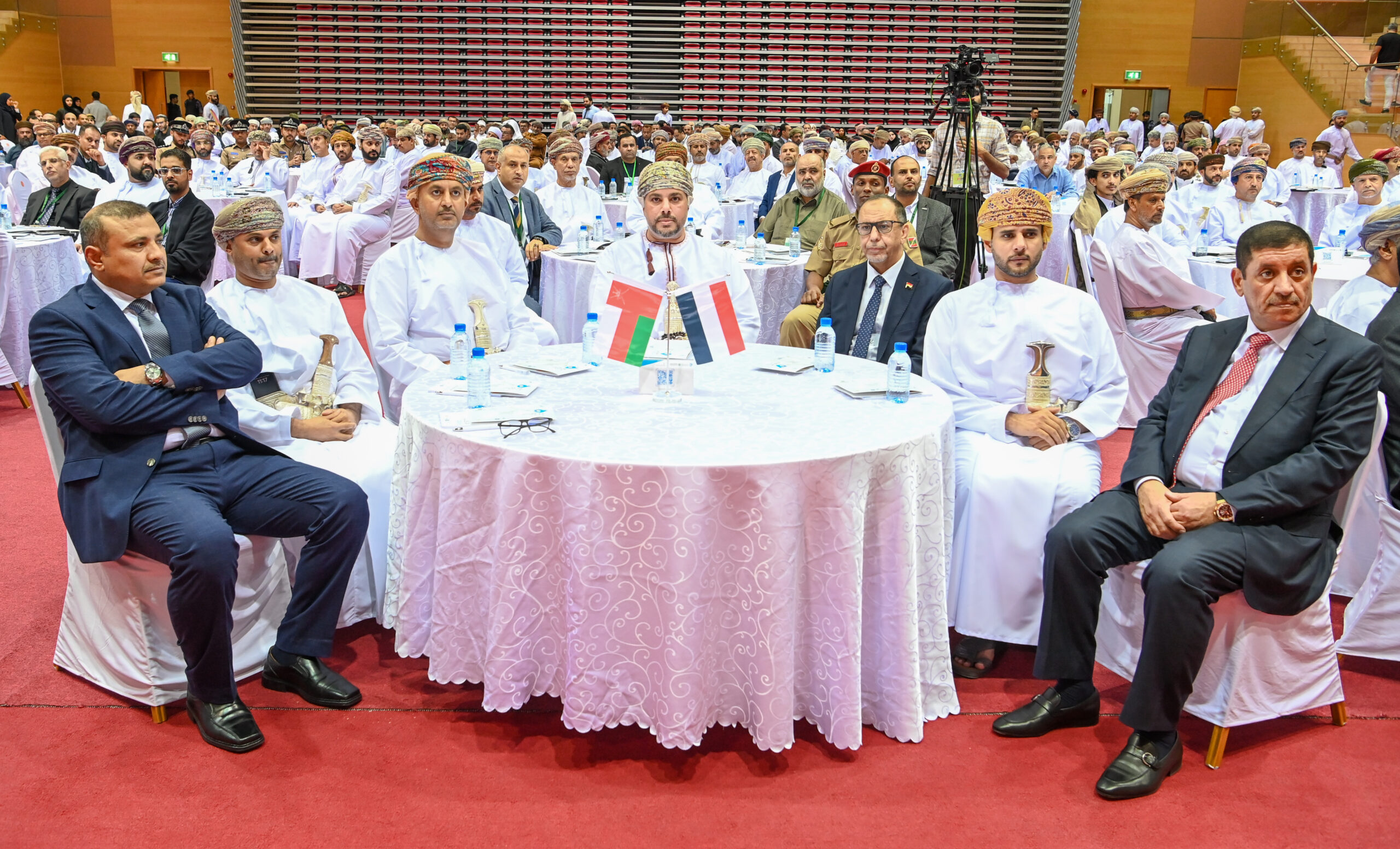 العماني اليمني 1 scaled