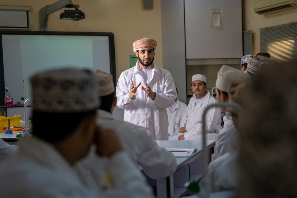 يوم-التعليم-1-1024x683 غدا ... سلطنة عمان تشارك دول العالم الاحتفال باليوم العالمي للتعليم