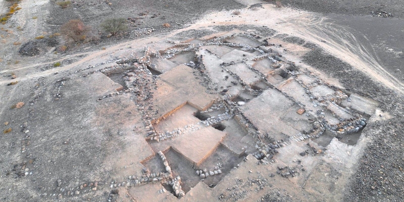 اكبر-مبنى الكشف عن اكبر مبنى غير برجي في سلطنة عمان عمره اكثر من 4500 سنة
