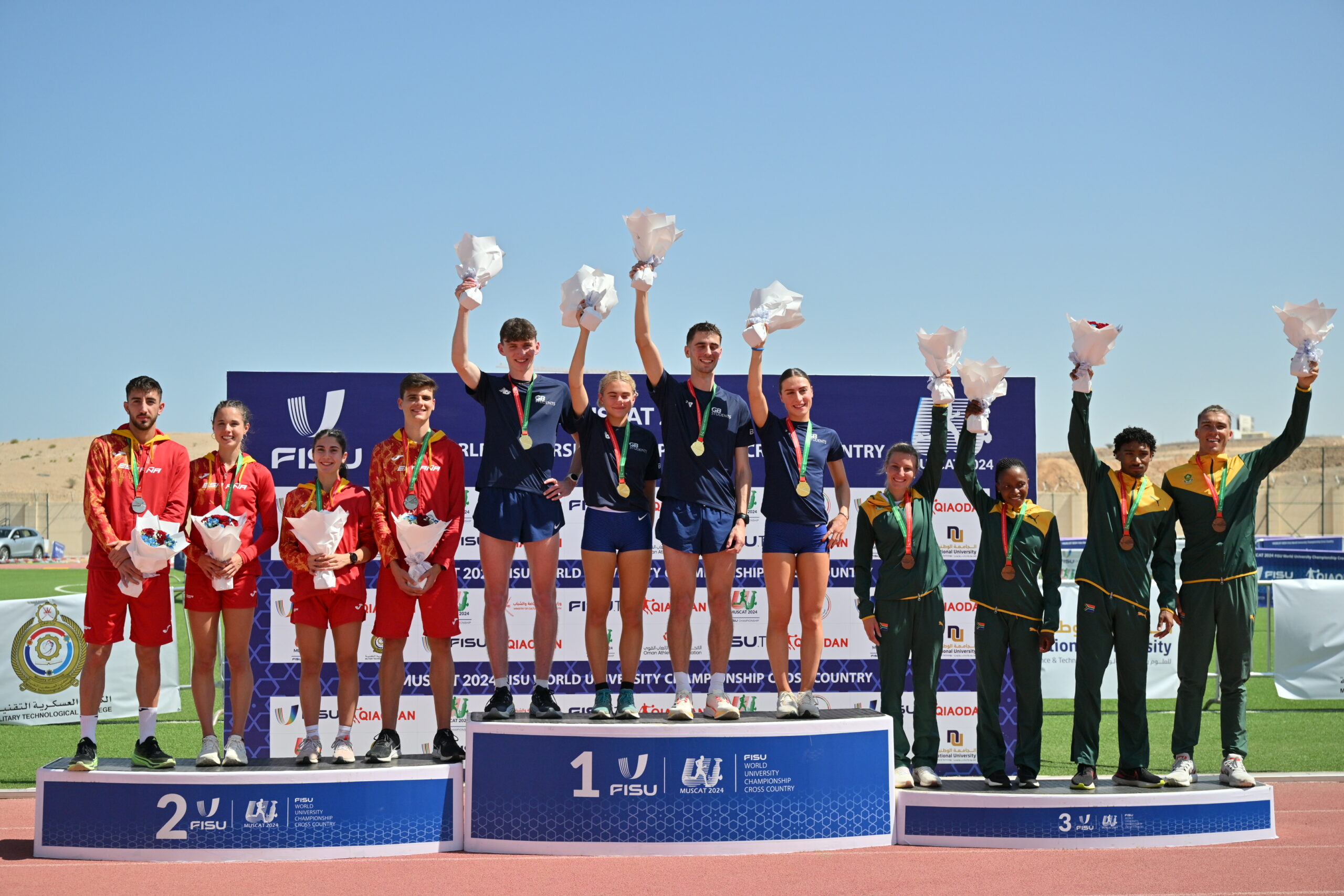 تتويج الفائزين بمسابقات اليوم الأول 3 scaled