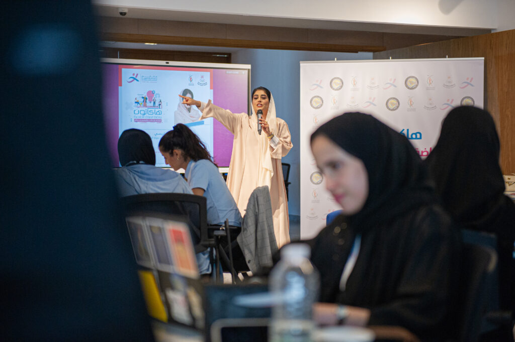 DSC_8757-1024x681 جهود جماعية وتفاعل ملحوظ في فعالية هاكاثون رياضة المرأة الخليجية