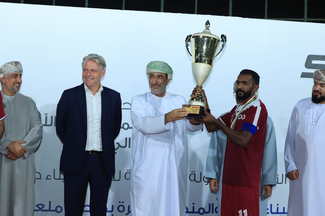 Afb9319d 2e3e 4ae6 ad78 4aaccd0fa78f