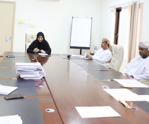 المناقصات-