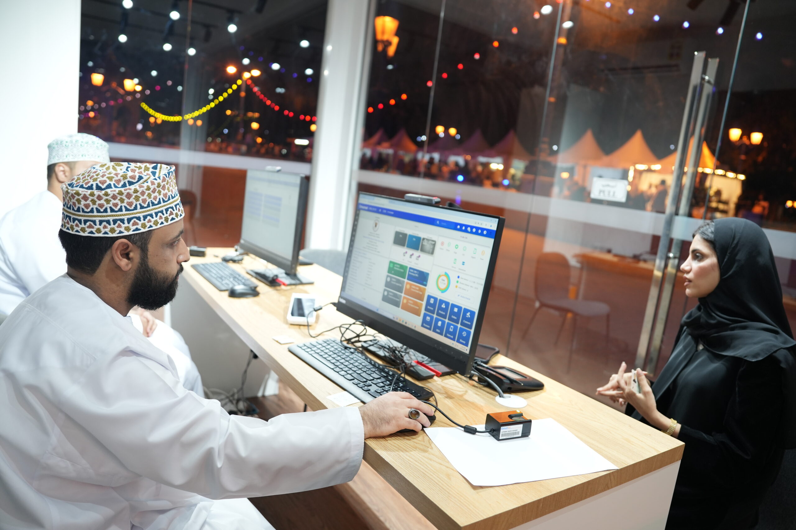 تجربتها scaled