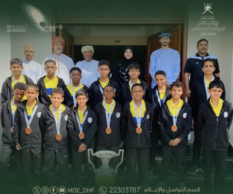 ابطال المدارس