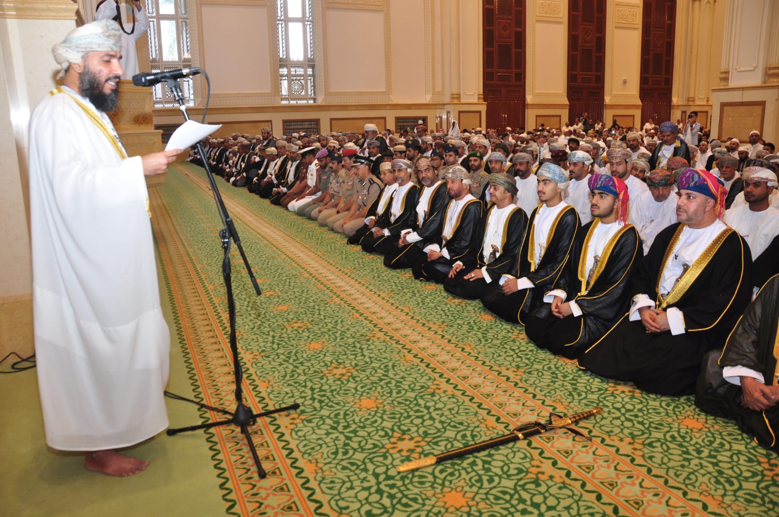 صاحب السمو 8