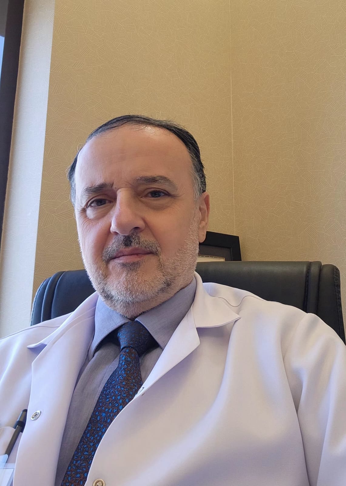 الدكتور طلال