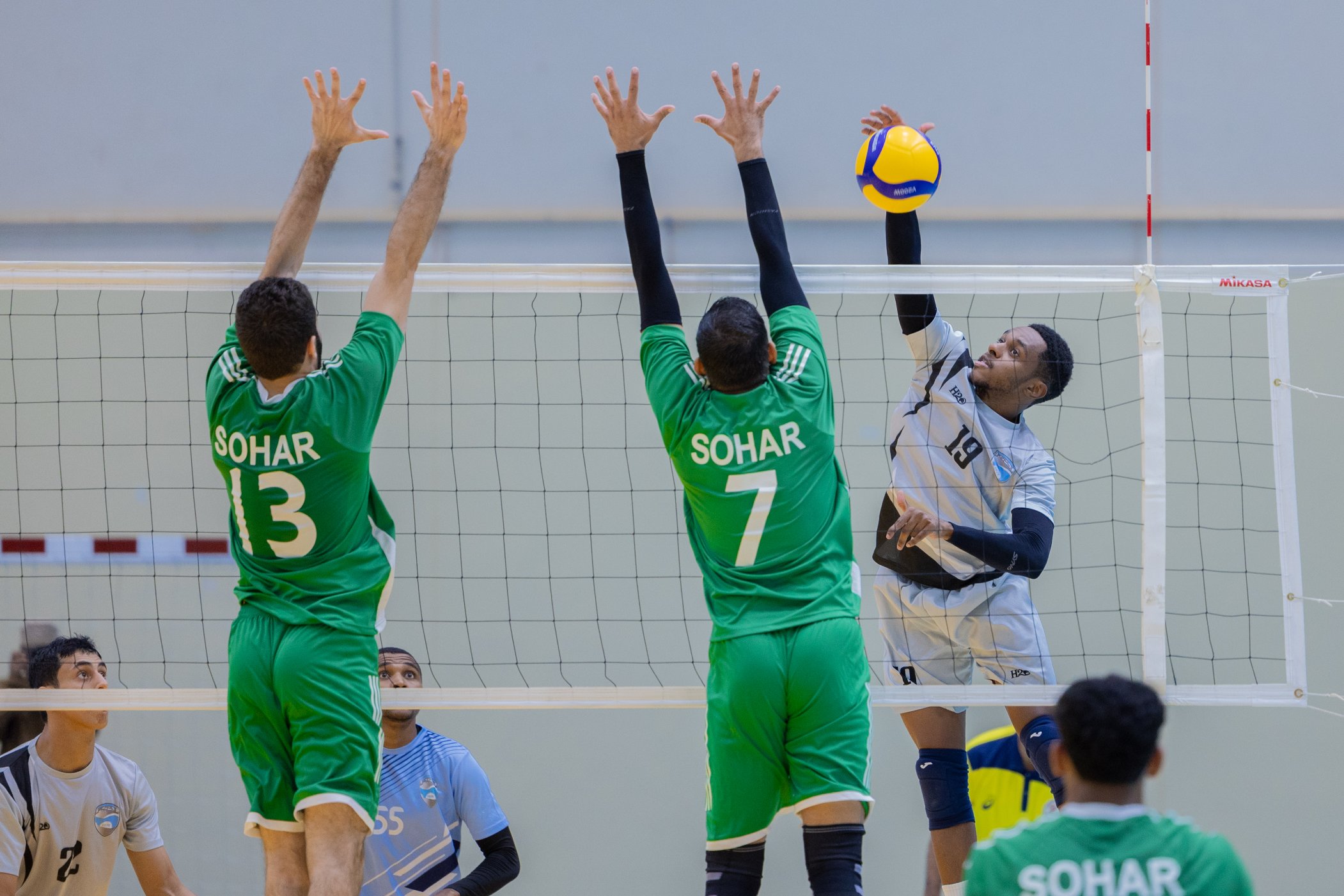 دوري الطائرة 1