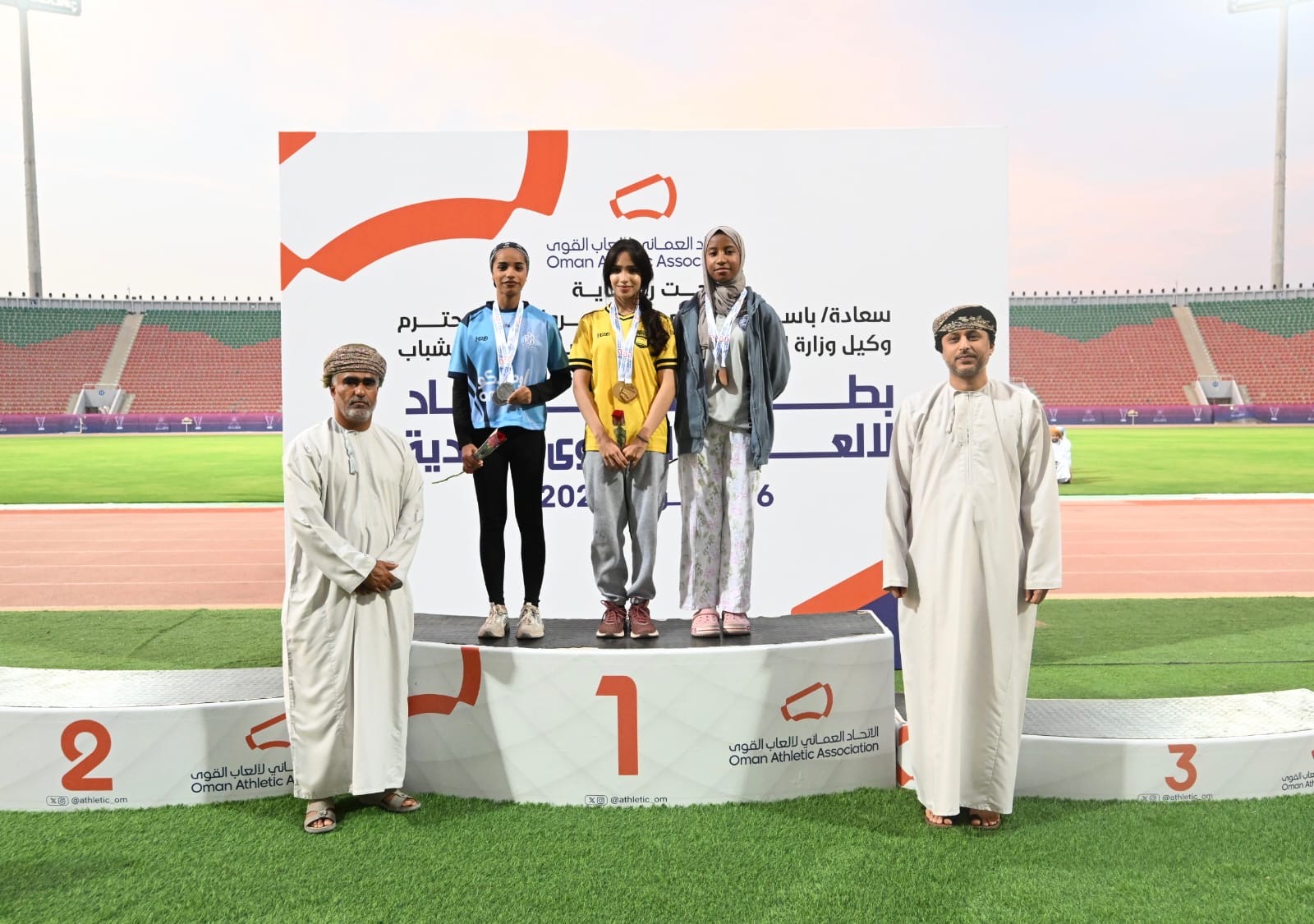 5df9fdef d8b3 4ede 90cb 32274002ff24