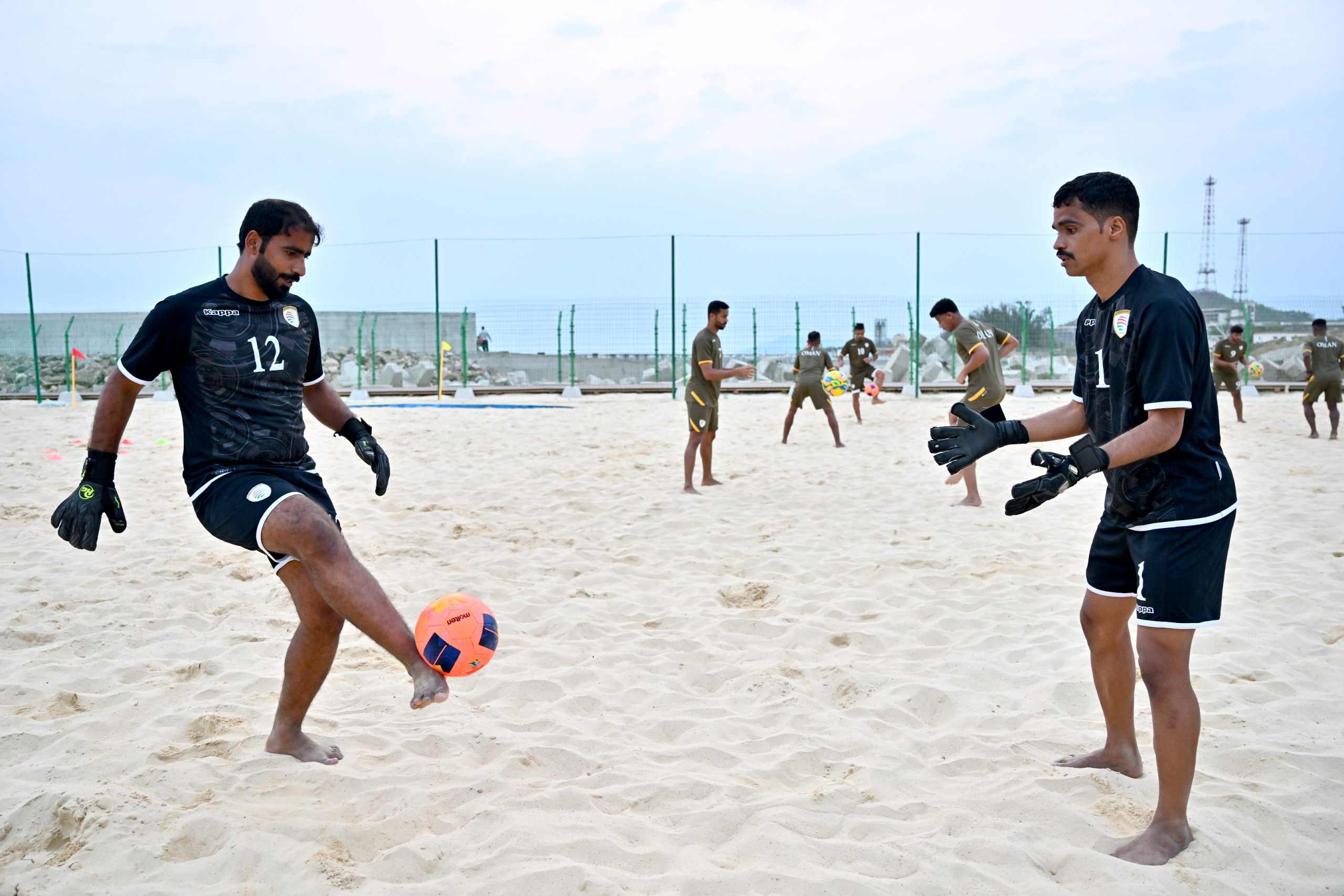 الحصة التدريبية لمنتخب كرة القدم الشاطئية scaled