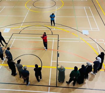 الشابة 2 360x320