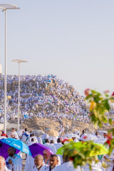 بعثة 1