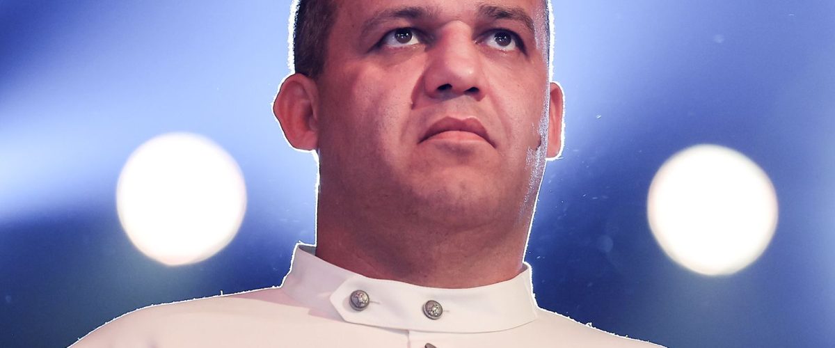الملاكمون 1200x500
