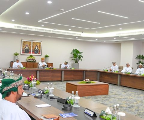 المحافظين
