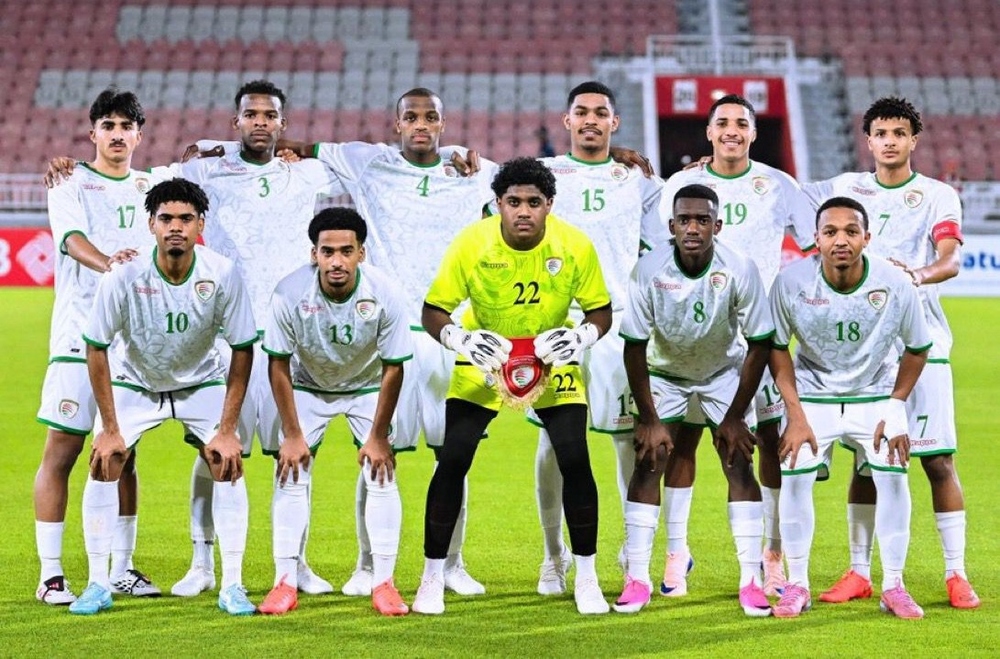 أحمر الشباب
