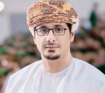 المخرج 360x320