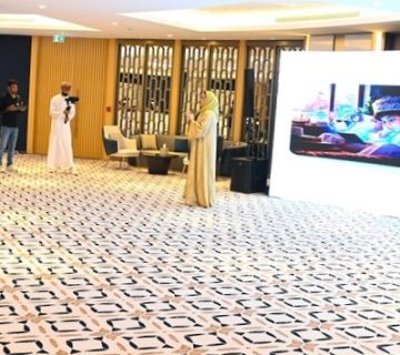 الأطفال 360x320
