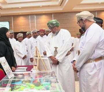 المواصفات 360x320